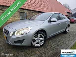 Volvo S60 1.6 T3 Momentum Xenon Camera Trekhaak