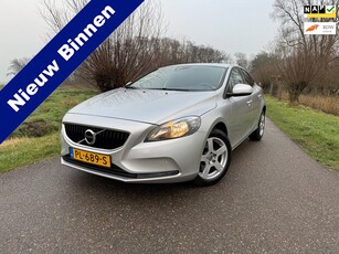 Volvo V40 2.0 D2 Inscription / Automaat / Navigatie /