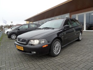 Volvo V40 2.0 Europa (bj 2004)