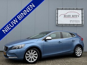 Volvo V40 2.0 T3 Summum Navigatie/Bluetooth/17inch.