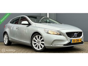 Volvo V40 D2 Momentum Pano.dak/Clima/Cruise/PDC/Camera/LED