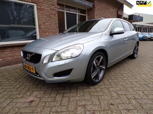 Volvo V60 2.4 D6 AWD Plug-In Hybrid Summum