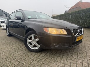 Volvo V70 2.0D MOMENTUM NAVI/LEER/TREKHAAK/CLIMA (bj 2010)