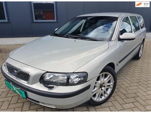 Volvo V70 2.3 T-5, netto € 6.750, bijtel vriendelijk!