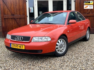 Audi A4 Limousine 1.6 Advance met nieuwe distributie en