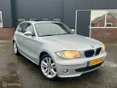 BMW 1-serie 116i met open dak en nieuwe APK!