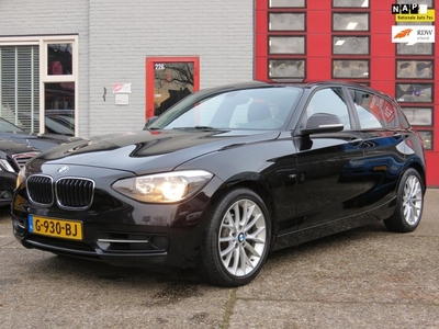 BMW 1-serie 116i, SPORT LINE ,LM VELG, PDC