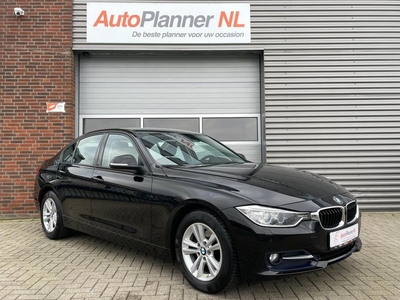 BMW 3-serie 316i Sport! Clima! Cruise! Navi! PDC! Xenon!