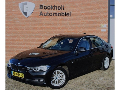 BMW 3-serie 320i Sport Line, Leer, LED, NL-auto met NAP