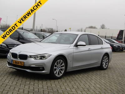 BMW 3-serie 330e Luxury Edition LEDER ACC CARPLAY DAB NAVI