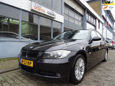 BMW 3-serie Touring 320i Executive