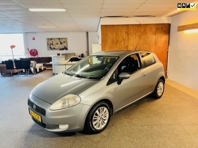 Fiat Grande Punto 1.4 Edizione Blue & Me Apk