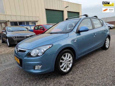 Hyundai I30 1.6i Dynamic Business Cruise control , Airco