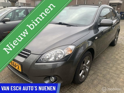 Kia cee'd 1.4 CVVT Seven 209.DKM AIRCO NAVIGATIE 3-DRS