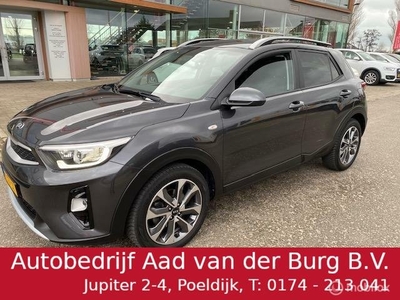 Kia Stonic 1.0 T-GDi DynamicLine / Navigatie / Bluetooth / Parkeerhulp & camera / 17 velgen & Banden / Prive glas , fabrieks garantie