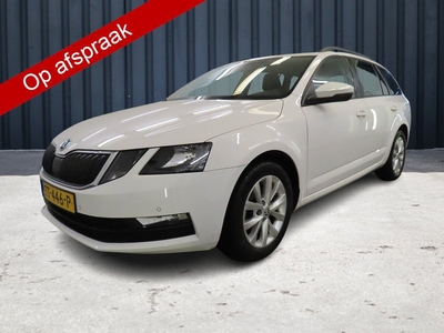 Škoda Octavia Combi 1.0 TSI Greentech Ambition Business (116PK), 1ste-Eigenaar, Keurig-Onderh., Navigatie/Apple-Carplay/Android-Auto, Parkeersensoren, Achteruitrijcamera, Spiegel-Pakket, LM.-Velgen, Privacy-Glas, NL-Auto