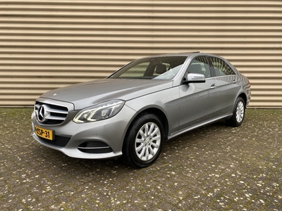 Mercedes-Benz E-Klasse 200 Ambition Avantgarde [ pano