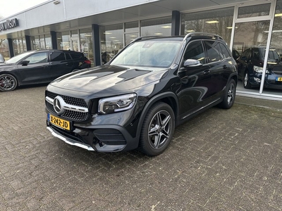 Mercedes-Benz GLB 200 AMG Line 7p. el.Panodak Sfeer