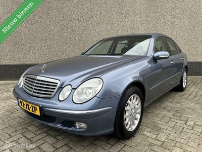 Mercedes E-klasse E240 Elegance Aut Cruise Airco NL Auto Apk