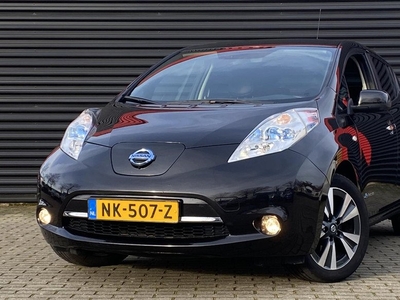 Nissan LEAF Business Edition 30 kWh | Automaat | Navigatie | Accu eigendom | Cruise control | Bose | 17'' Licht metalen velgen