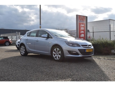 Opel Astra 1.4 Turbo Blitz Komt nog binnen! Navi