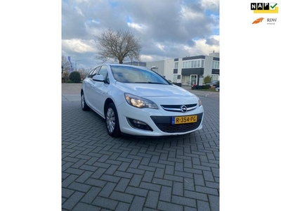 Opel ASTRA SPORTS TOURER 2.0 CDTi Cosmo