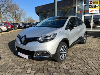 Renault Captur 1.2 TCe Limited, Automaat, trekhaak