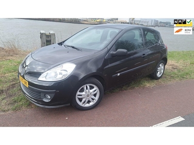 Renault Clio 1.2-16V 1e eigenaar 68.000 km nap