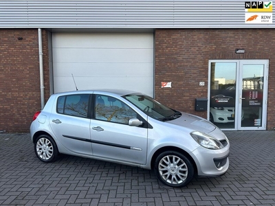 Renault Clio 1.2 TCE Rip CurlAIRCONIEUWE APK5DRS