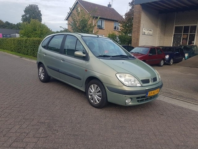 Renault Scénic 1.6-16V Authentique MPV