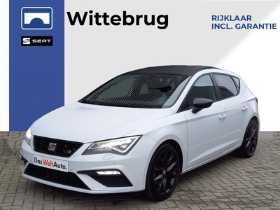 SEAT LEON 1.5 TSI 150pk DSG FR Ultimate Edition Black / Panoramadak / Virtual Cockpit / 18