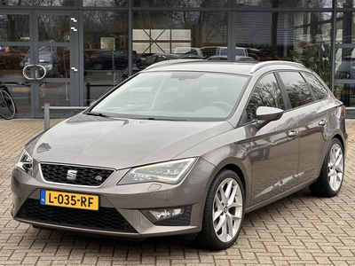 SEAT León ST 1.4 TSI FR Navigatie/Cruise/Led/Stoelverwarming/Getint glas APK 28-02-2025