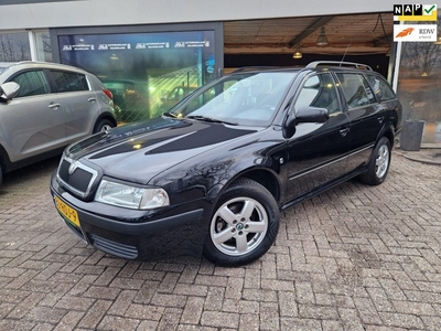 Skoda Octavia Combi 1.6 Démarrage NIEUWE