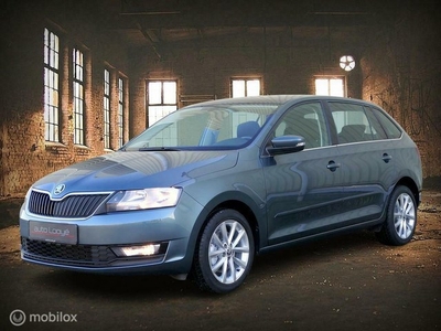 Skoda Rapid Spaceback 81kW - glasdak - KESSY - camera -