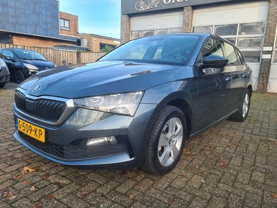 Skoda Scala 1.0 TSI Ambition app carplay led trekhaak