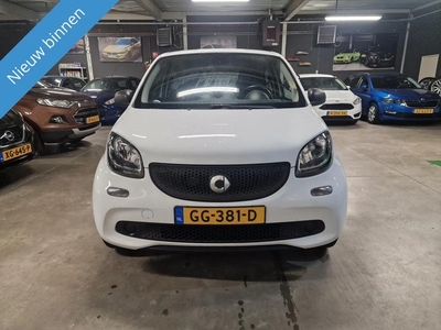 Smart forfour 1.0 Essential Edition