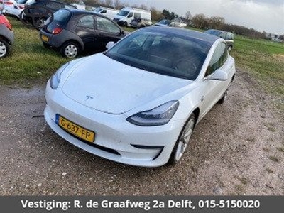 Tesla Model 3 Long Range 75 kWh | 1e eigenaar | Navigatie | Panoramadak | Camera |