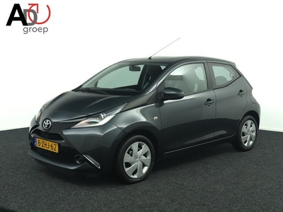 Toyota Aygo 1.0 VVT-i x-play Achteruitrijcamera Airco