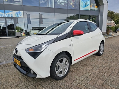 Toyota Aygo 1.0 VVT-i X-Play * Camera * Apple Car Play *