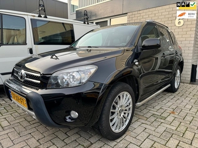 Toyota RAV4 2.2 D-CAT Executive 6-BAK/NAP/ECC