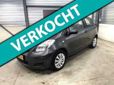 Toyota Yaris 1.0 VVTi Acces Airco APK 2e eigenaar