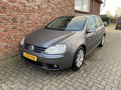 Volkswagen Golf 2.0 FSI Comfortline Business