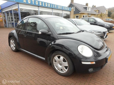 Volkswagen New Beetle 1.4-16V Trendline TREKHAAK+AIRCO