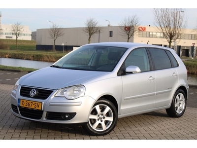 Volkswagen POLO 1.2-12V Comfort l Airco l Elek Pak l PDC