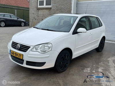 Volkswagen Polo 1.4-16V Optive