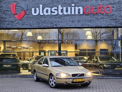 Volvo S60 2.4 (bj 2002)