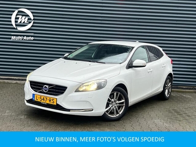 Volvo V40 2.0 T2 Momentum 120pk Bi-Xenon Navigatie