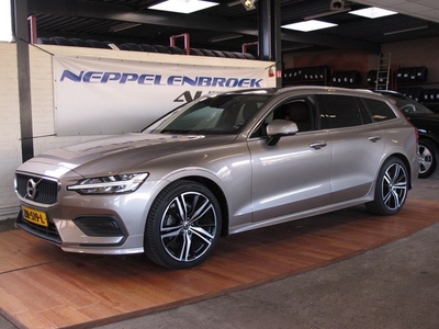 Volvo V60 2.0 D4 Momentum Pro Sport Pack (bj 2019)