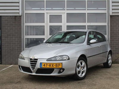 Alfa Romeo 147 1.6 T.Spark Veloce Distinctive / Leer / Navigatie / N.A.P.