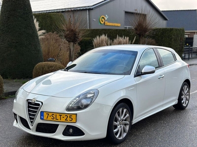 Alfa Romeo Giulietta 1.6 JTDm Distinctive 2013 Navi/Clima/Lmv